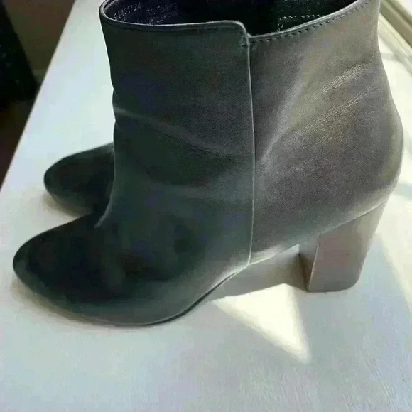 14th and Union Black Ankle boots - Picture 2 of 6